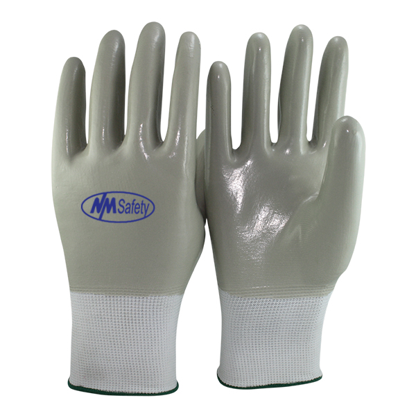 smooth-nitrile-full-coated-water-resistant-gloves