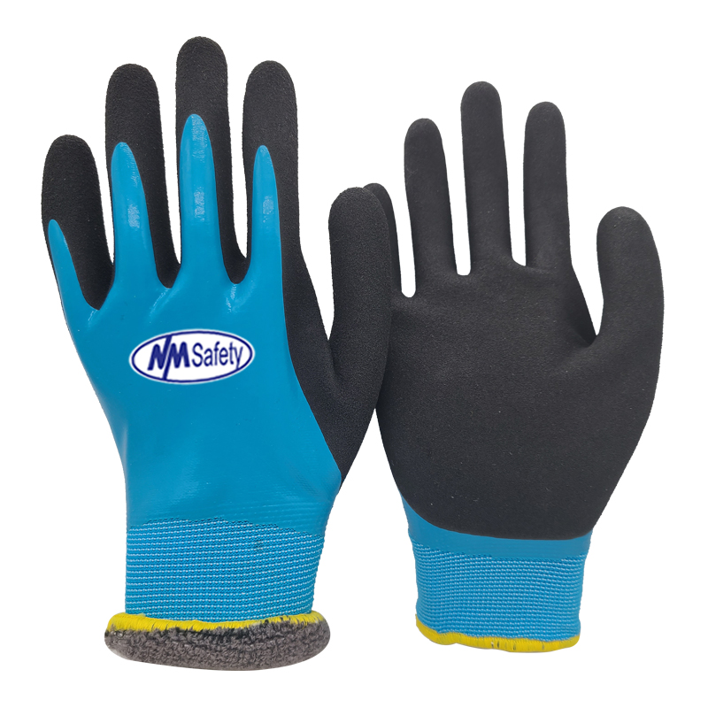 Liquid-Proof Work Gloves— The Ideal Hand Protection Tool