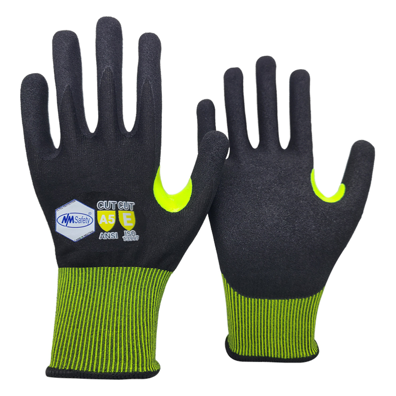 18 Gauge Black Crystal Wire Knitted Cut Resistant Liner with Sandy Nitrile Coating Glove A5 E
