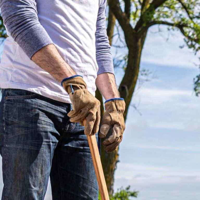 Selecting Custom Work Gloves for Superior Comfort and Fit